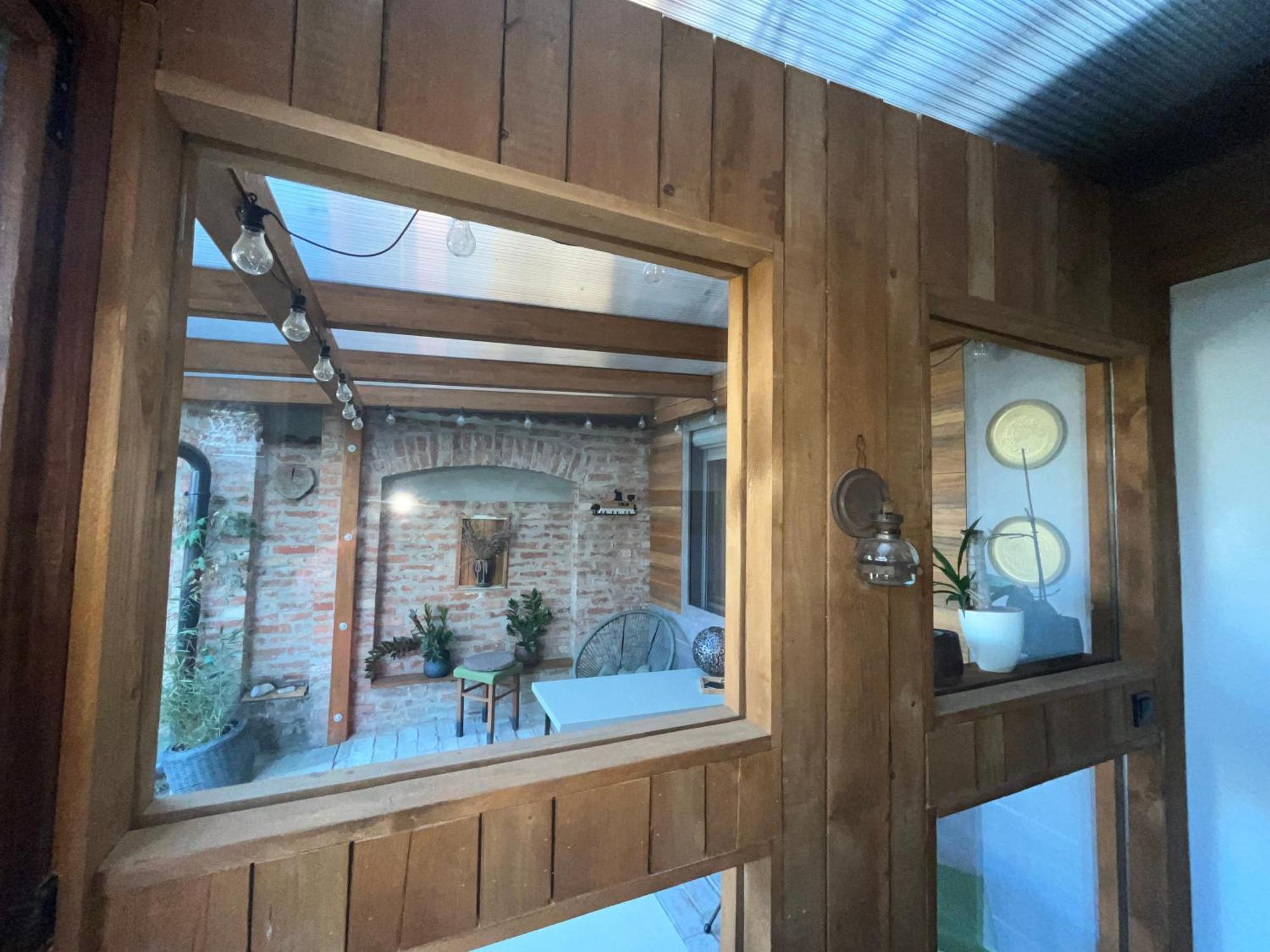 Toelgyes Apartmanhaz Seghedin Exterior foto