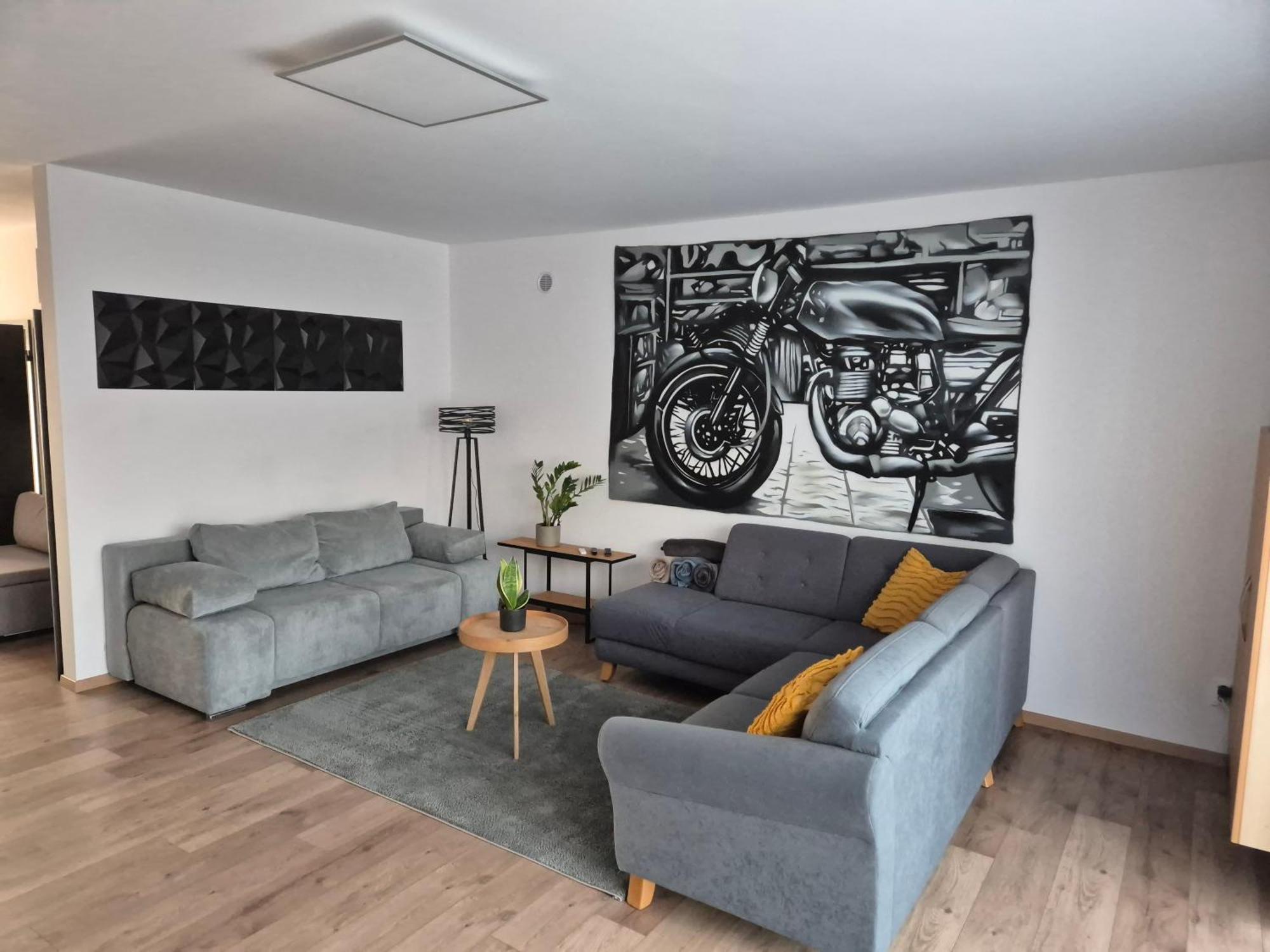 Toelgyes Apartmanhaz Seghedin Exterior foto